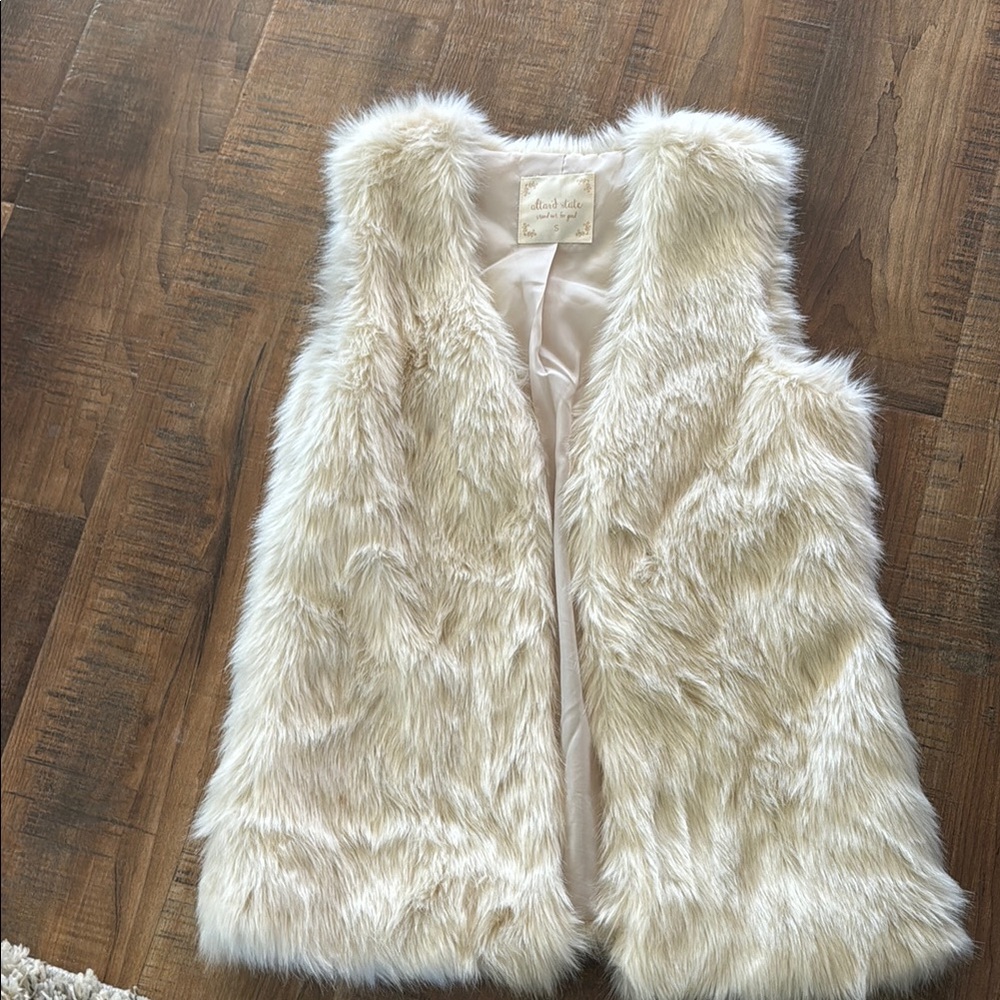 Faux Fur Vest in Cream